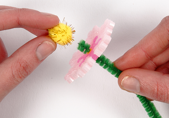 Knutselidee / Knutseltip: Boeketje bloemen van stijkkralen
