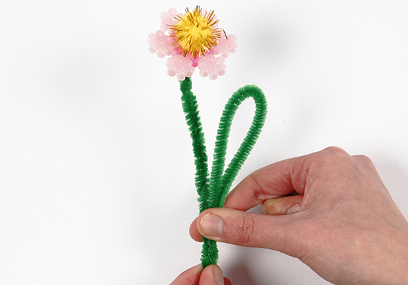 Knutselidee / Knutseltip: Boeketje bloemen van stijkkralen
