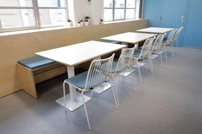 CHAISE EN FILS METALLIQUES POUR L’INTERIEUR ET L’EXTERIEUR