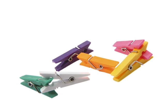 WASKNIJPERS - PLASTIC - MINI - GEKLEURD - ASSORTIMENT VAN 100