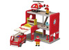 Speelgoed brandweerkazerne - met accessoires - hout - per set