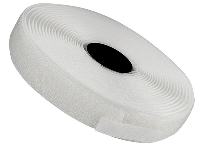 Klittenband - VELCRO - haak - wit - zelfklevend - 2 cm x 25 m - op rol - per stuk