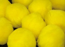 Pompons - geel - 5 cm - set van 12