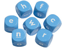 Spelaccessoires - dobbelstenen - Rolf - 18 mm - hout - letters - set van 8